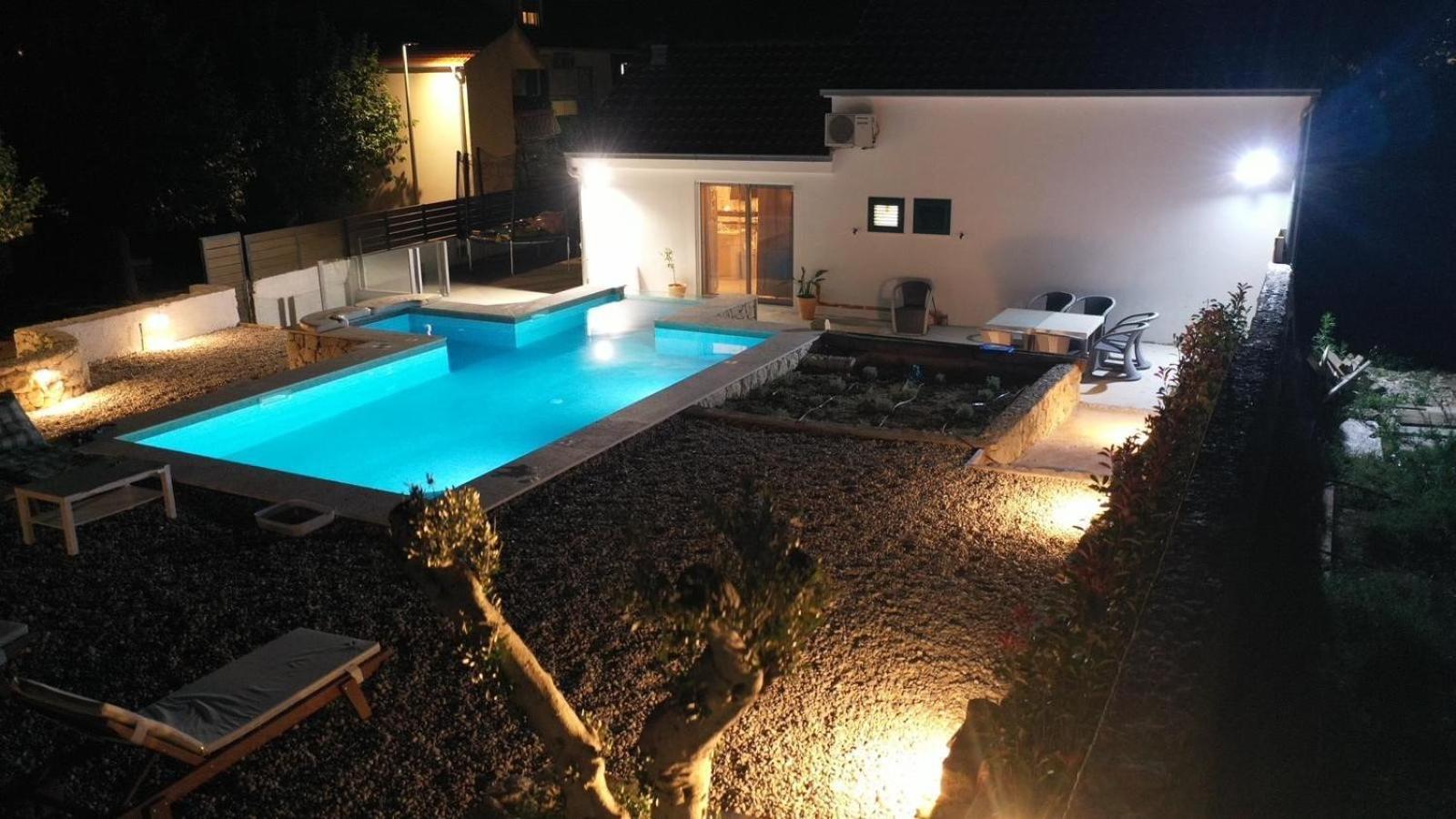 Vacation House Lavanda New! Heated Pool Zadvarje Exteriér fotografie